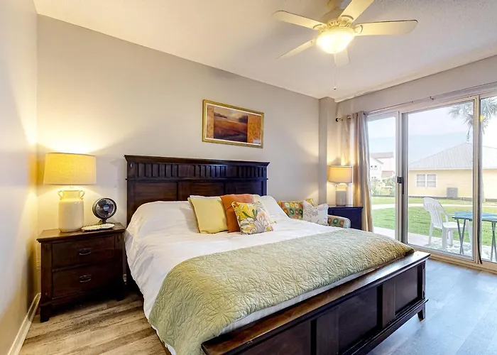 The Dunes #100 Apartment